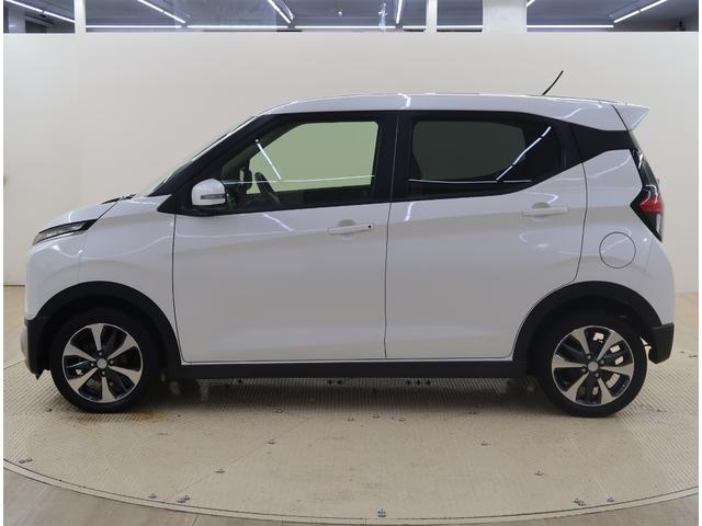 eKクロス G 禁煙車 ワンオーナー マイパイロット デジタルルームミラー 全方位カメラ 障害物センサー シートヒーター ETC LEDヘッドライト フォグランプ シートカバー装着車 USBポート 工具タイヤ修理剤(15枚目)