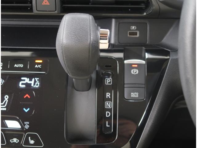 eKクロス G 禁煙車 ワンオーナー マイパイロット デジタルルームミラー 全方位カメラ 障害物センサー シートヒーター ETC LEDヘッドライト フォグランプ シートカバー装着車 USBポート 工具タイヤ修理剤(34枚目)