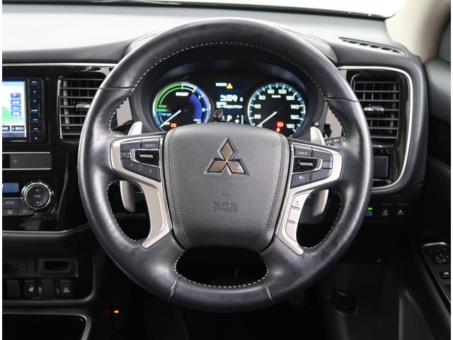 本革巻ステアリングホイール　ハンドルヒーター装備