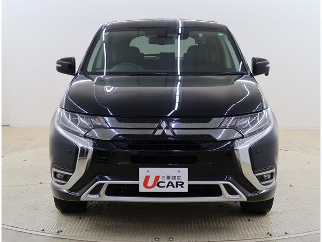 ＬＥＤヘッドライト＆フォグランプ　悪天候や夜道のドライブをサポートします。