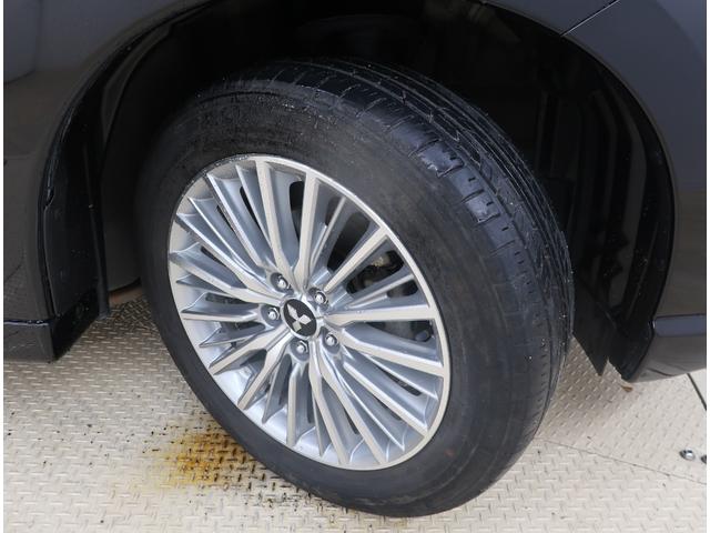 ２２５／５５Ｒ１８タイヤ＋純正アルミホイール