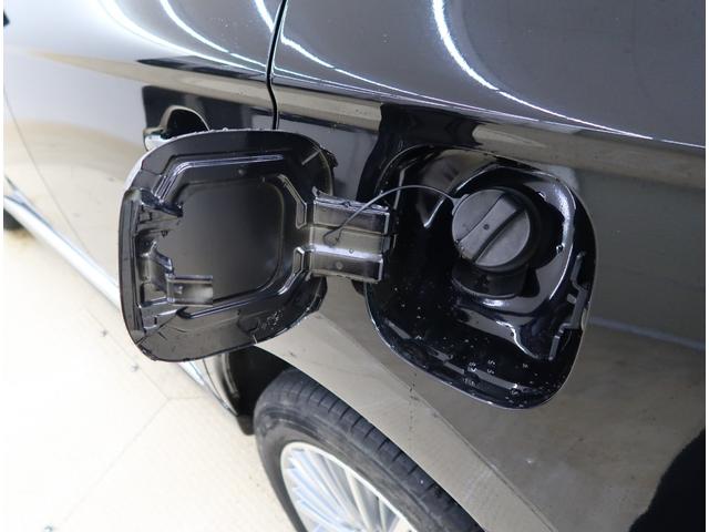 給油口です　レギュラーガソリンになります