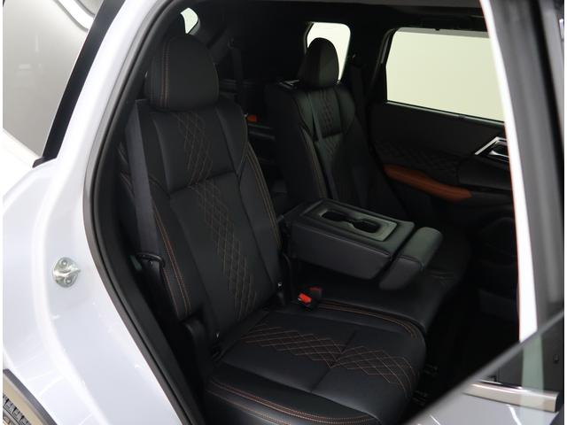 アウトランダーＰＨＥＶ Ｐ　禁煙車　電動サンルーフ　スマホ連携ナビ　ＨＤＭＩ　全方位カメラ　マイパイロット　電動リヤゲート　ワイヤレススマホ充電　ＡＣ１５００Ｗ電源　シートメモリー　シートヒーター　ステアリングヒーター（45枚目）