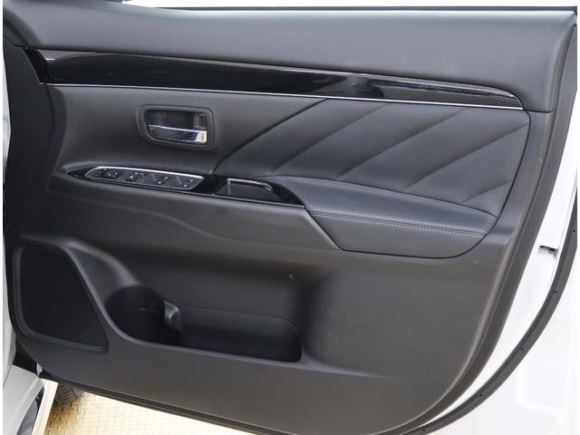 アウトランダーPHEV Gリミテッドエディション 禁煙車 ワンオーナー 車検整備 クルーズコントロール メモリーナビ バックカメラ ETC2.0 フロントドライブレコーダー ハンドルヒーター シートヒーター 純正アルミホイール 5人乗り(37枚目)