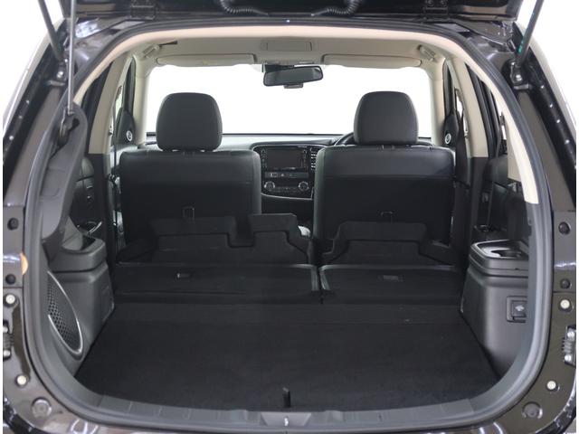 アウトランダーPHEV Gプレミアムパッケージ 禁煙車 ワンオーナー 電気温水式ヒーター メモリーナビ 電動リヤゲート クルーズコントロール 全方位カメラ ロックフォードスピーカー フロントドライブレコーダー ハンドルヒーター ETC USB(53枚目)