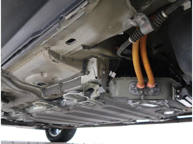 アウトランダーPHEV Gプレミアムパッケージ 禁煙車 ワンオーナー 電気温水式ヒーター メモリーナビ 電動リヤゲート クルーズコントロール 全方位カメラ ロックフォードスピーカー フロントドライブレコーダー ハンドルヒーター ETC USB(59枚目)