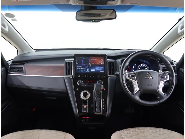 デリカD:5 P 禁煙 7人 車検整備 ナビ 全方位カメラ クルーズコントロール メモリーナビ ベージュ内装 両側電動スライドドア 電動リヤゲート 運転席電動シート シートヒーター ETC2.0 USBポート(4枚目)