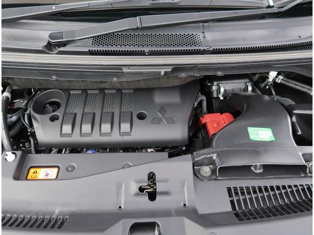 デリカD:5 G 禁煙車 ワンオーナー バックカメラ 4WD 8人乗り メモリーナビ ETC クルーズコントロール 両側電動スライドドア LEDヘッドライト フォグランプ 純正アルミホイール オートマチックハイビーム(17枚目)