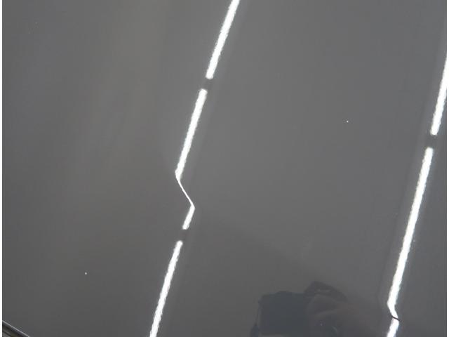 ボンネット飛び石傷がございます