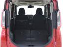 リヤシートを倒すと、大きな荷物も入り便利です!