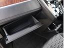 助手席前には収納が充実しております。