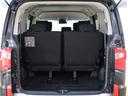 サードシート使用時の荷室の広さです