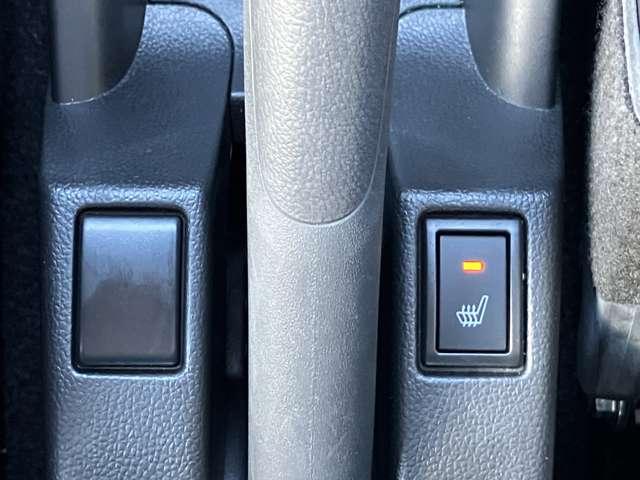 スイフトスポーツ ベースグレード スポーツ 1.4 スズキセーフティサポート非装着車 ナビ/ETC/シートヒーター/横滑り防止装置/(7枚目)