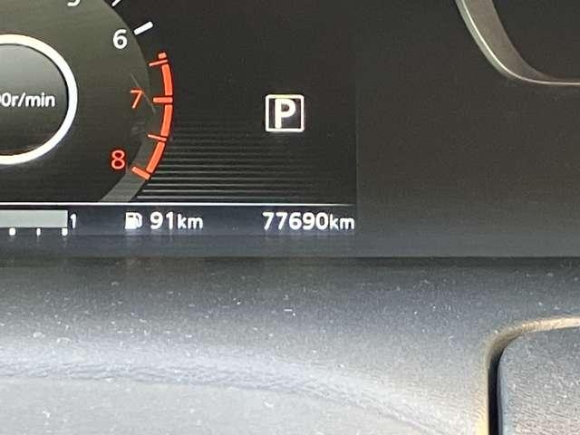 セレナ ２．０　ハイウェイスター　ナビ／ＥＴＣ／両側オートスライドドア／全周囲カ（12枚目）