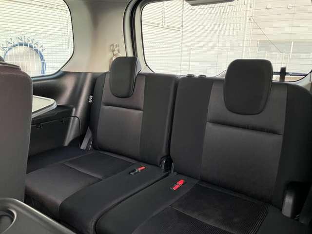 セレナ ２．０　ハイウェイスター　ナビ／ＥＴＣ／両側オートスライドドア／全周囲カ（20枚目）