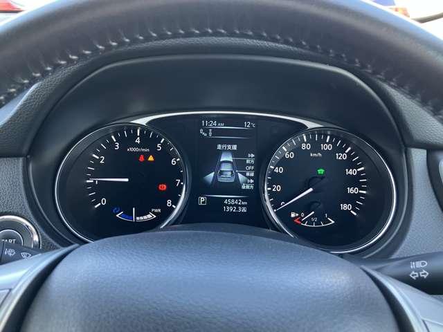 エクストレイル ２．０　２０Ｘ　ハイブリッド　エマージェンシーブレーキパッケージ　４ＷＤ　ナビ／ＥＴＣ／全周囲カメラ／オートクルーズコン（15枚目）