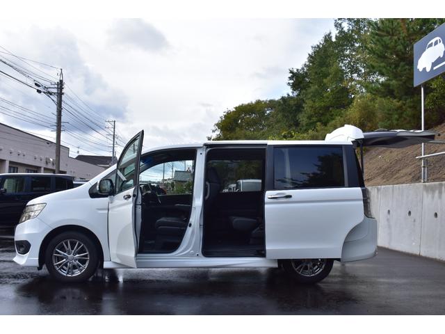 ステップワゴンスパーダ Z クールスピリット 両側パワスラ/MOP7人乗り/ドラレコ/コンフォートビューpkg/ダーククロームグリル/クリアテール/専用ハーフレザーシート/アクティブコーナリングライト/ETC/外部入力/スペアキー(10枚目)