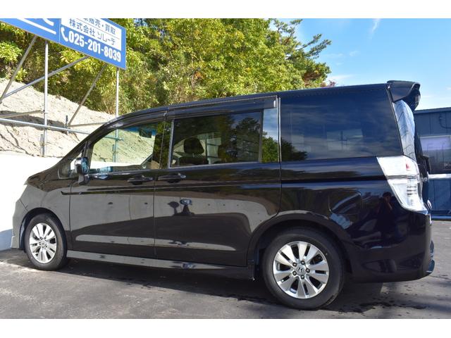 ステップワゴンスパーダ Ｚ　両側パワスラ／１０．２型リアモニター／コンフォートビューｐｋｇ／コーナリングライト／クリアテール／パドルシフト／フロントフォグ／ハーフシェイドフロントガラス／ＥＴＣ／バックカメラ／ＬＥＤルーム灯／禁煙（13枚目）