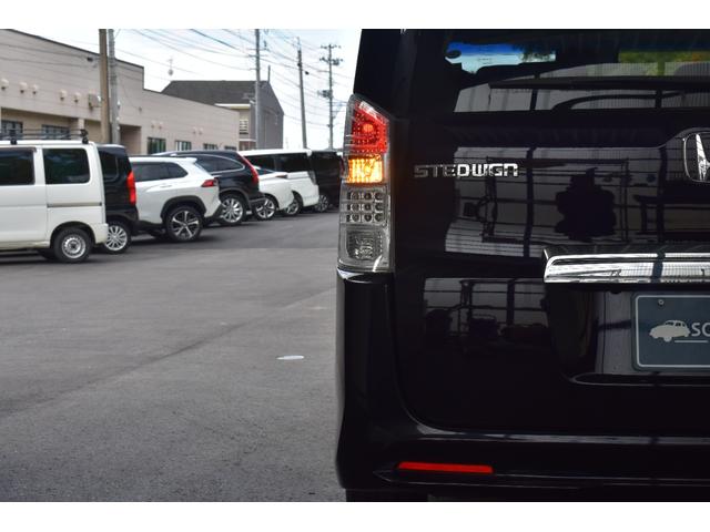 ステップワゴンスパーダ Ｚ　両側パワスラ／１０．２型リアモニター／コンフォートビューｐｋｇ／コーナリングライト／クリアテール／パドルシフト／フロントフォグ／ハーフシェイドフロントガラス／ＥＴＣ／バックカメラ／ＬＥＤルーム灯／禁煙（26枚目）