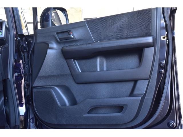 ステップワゴンスパーダ Ｚ　両側パワスラ／１０．２型リアモニター／コンフォートビューｐｋｇ／コーナリングライト／クリアテール／パドルシフト／フロントフォグ／ハーフシェイドフロントガラス／ＥＴＣ／バックカメラ／ＬＥＤルーム灯／禁煙（37枚目）