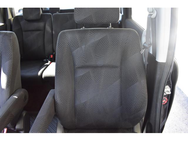 ステップワゴンスパーダ Ｚ　両側パワスラ／１０．２型リアモニター／コンフォートビューｐｋｇ／コーナリングライト／クリアテール／パドルシフト／フロントフォグ／ハーフシェイドフロントガラス／ＥＴＣ／バックカメラ／ＬＥＤルーム灯／禁煙（40枚目）