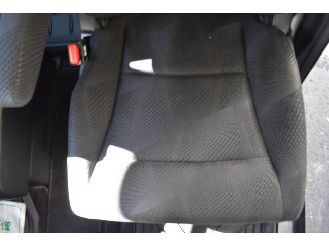 ステップワゴンスパーダ Ｚ　両側パワスラ／１０．２型リアモニター／コンフォートビューｐｋｇ／コーナリングライト／クリアテール／パドルシフト／フロントフォグ／ハーフシェイドフロントガラス／ＥＴＣ／バックカメラ／ＬＥＤルーム灯／禁煙（41枚目）