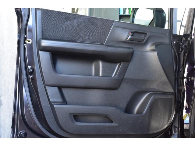 ステップワゴンスパーダ Ｚ　両側パワスラ／１０．２型リアモニター／コンフォートビューｐｋｇ／コーナリングライト／クリアテール／パドルシフト／フロントフォグ／ハーフシェイドフロントガラス／ＥＴＣ／バックカメラ／ＬＥＤルーム灯／禁煙（42枚目）