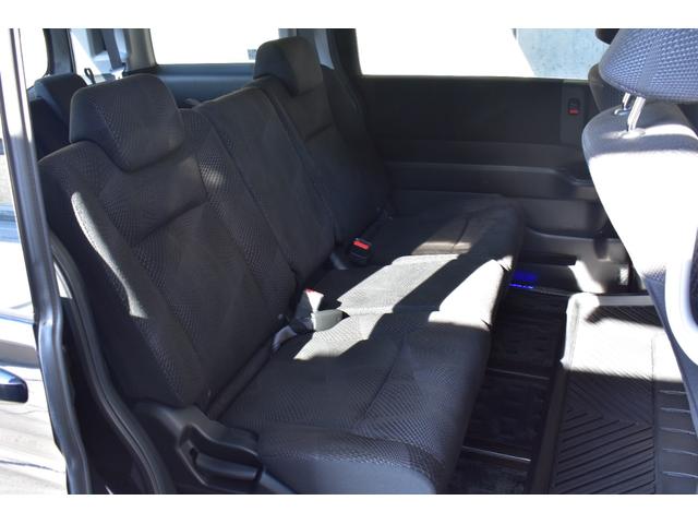 ステップワゴンスパーダ Ｚ　両側パワスラ／１０．２型リアモニター／コンフォートビューｐｋｇ／コーナリングライト／クリアテール／パドルシフト／フロントフォグ／ハーフシェイドフロントガラス／ＥＴＣ／バックカメラ／ＬＥＤルーム灯／禁煙（49枚目）