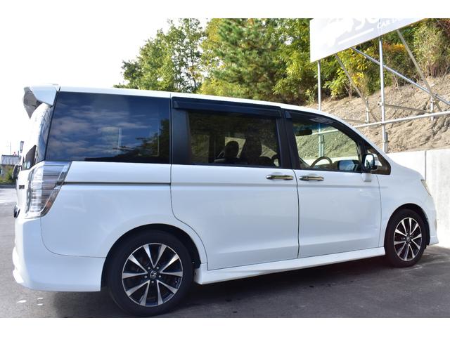 ステップワゴンスパーダ Z クールスピリット 両側パワスラ/9型ナビ/9型フリップダウン/コンフォートビューpkg/クルコン/パドルシフト/24年式夏タイヤ/アクティブコーナリングライト/フロントフォグ/エアロ/スポイラー/ミラーヒーター/スペア(15枚目)