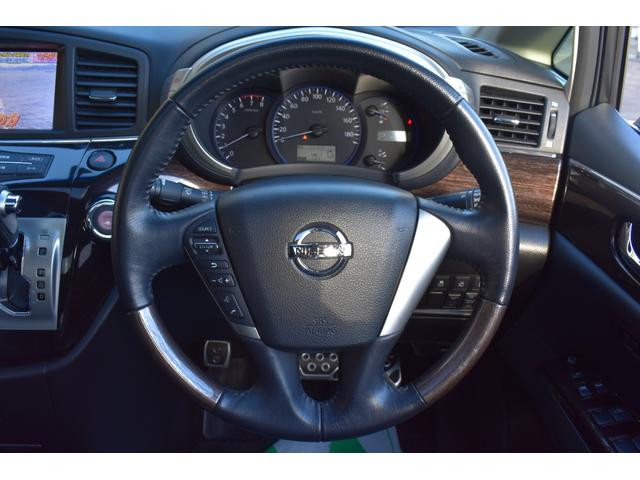 本革巻・木目調コンビステアリングでございます♪