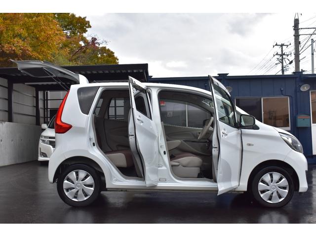 各開口部も広く、乗り降りも楽々でございます♪