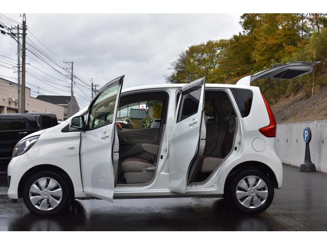 各開口部も広く、乗り降りも楽々でございます♪