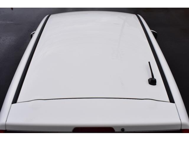 ルーフの状態も良好でございます♪