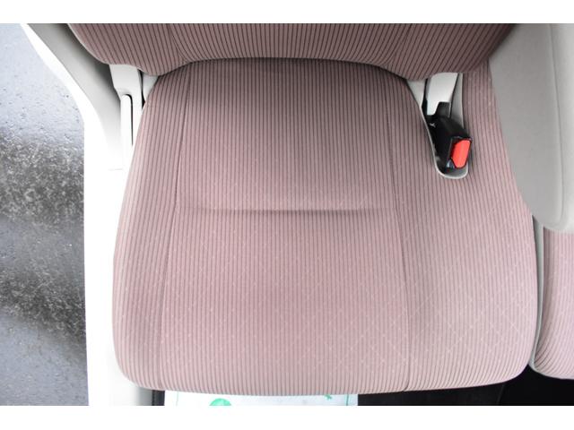 ☆運転席座面☆　使用感少なく状態良好でございます♪