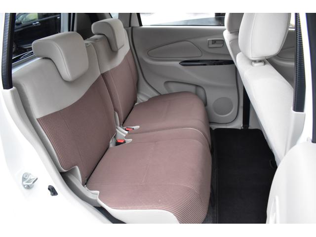 ☆後席全体☆　前後スライド機構も搭載されております♪