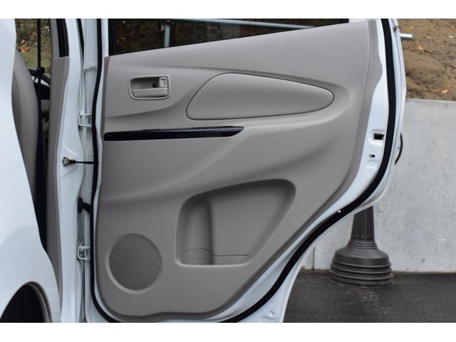 ☆後席右ドア☆