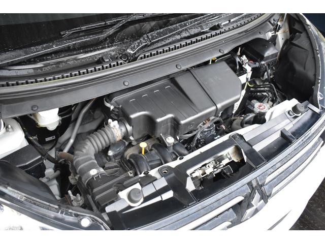 エンジンはタイミングチェーン式で各機関の調子も良好でございます♪