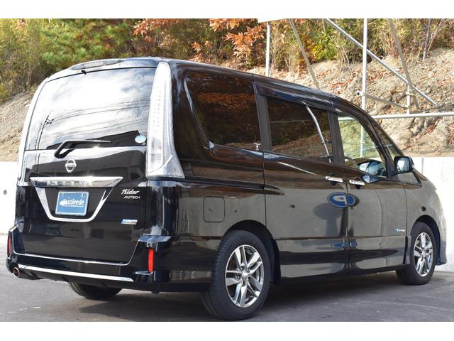 セレナ ライダー　ブラックライン　Ｓ－ハイブリッド　１０．２型フリップダウン／両側ワンタッチパワスラ／ＡＵＴＥＣＨ／ＨＫＳマフラー／Ｒｉｄｅｒエアロ／クルコン／スモークフィルム／サイドシェード／前後独立ＡＡＣ／ＨＩＤ（キセノン）ライト／フロントフォグ（14枚目）