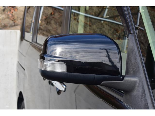 セレナ ライダー　ブラックライン　Ｓ－ハイブリッド　１０．２型フリップダウン／両側ワンタッチパワスラ／ＡＵＴＥＣＨ／ＨＫＳマフラー／Ｒｉｄｅｒエアロ／クルコン／スモークフィルム／サイドシェード／前後独立ＡＡＣ／ＨＩＤ（キセノン）ライト／フロントフォグ（22枚目）