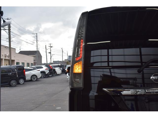 セレナ ライダー　ブラックライン　Ｓ－ハイブリッド　１０．２型フリップダウン／両側ワンタッチパワスラ／ＡＵＴＥＣＨ／ＨＫＳマフラー／Ｒｉｄｅｒエアロ／クルコン／スモークフィルム／サイドシェード／前後独立ＡＡＣ／ＨＩＤ（キセノン）ライト／フロントフォグ（26枚目）