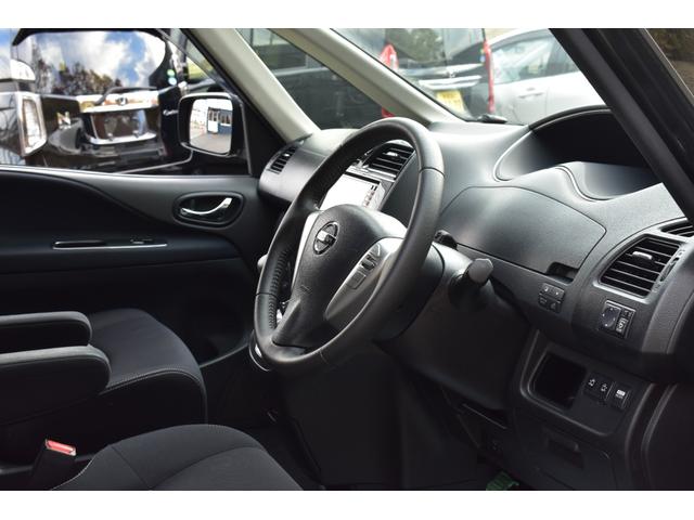 セレナ ライダー　ブラックライン　Ｓ－ハイブリッド　１０．２型フリップダウン／両側ワンタッチパワスラ／ＡＵＴＥＣＨ／ＨＫＳマフラー／Ｒｉｄｅｒエアロ／クルコン／スモークフィルム／サイドシェード／前後独立ＡＡＣ／ＨＩＤ（キセノン）ライト／フロントフォグ（29枚目）