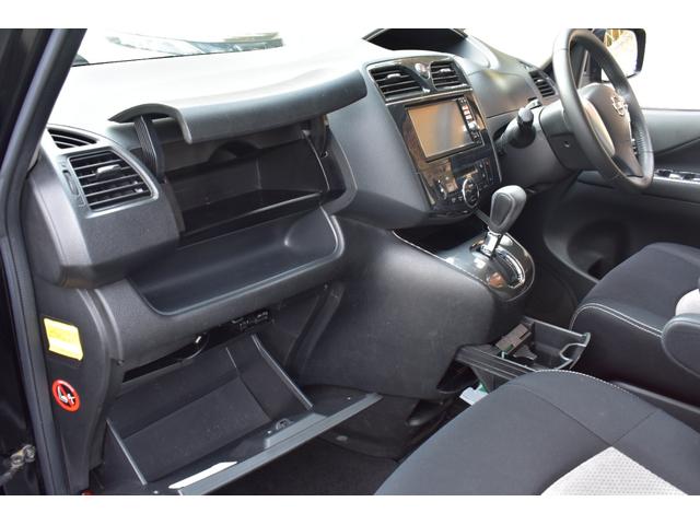 セレナ ライダー　ブラックライン　Ｓ－ハイブリッド　１０．２型フリップダウン／両側ワンタッチパワスラ／ＡＵＴＥＣＨ／ＨＫＳマフラー／Ｒｉｄｅｒエアロ／クルコン／スモークフィルム／サイドシェード／前後独立ＡＡＣ／ＨＩＤ（キセノン）ライト／フロントフォグ（37枚目）