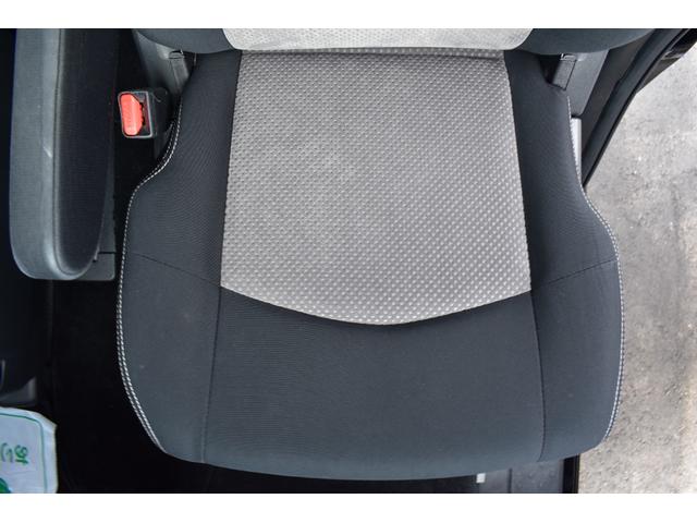 セレナ ライダー　ブラックライン　Ｓ－ハイブリッド　１０．２型フリップダウン／両側ワンタッチパワスラ／ＡＵＴＥＣＨ／ＨＫＳマフラー／Ｒｉｄｅｒエアロ／クルコン／スモークフィルム／サイドシェード／前後独立ＡＡＣ／ＨＩＤ（キセノン）ライト／フロントフォグ（40枚目）