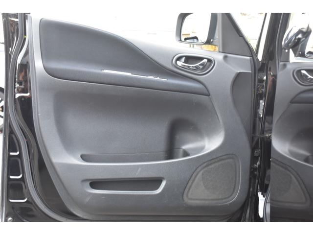 セレナ ライダー　ブラックライン　Ｓ－ハイブリッド　１０．２型フリップダウン／両側ワンタッチパワスラ／ＡＵＴＥＣＨ／ＨＫＳマフラー／Ｒｉｄｅｒエアロ／クルコン／スモークフィルム／サイドシェード／前後独立ＡＡＣ／ＨＩＤ（キセノン）ライト／フロントフォグ（41枚目）