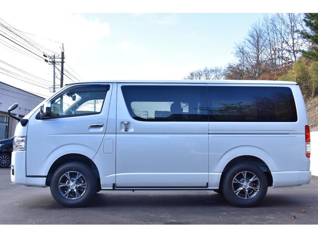 ハイエースバン スーパーGL 登録済未使用車/両側パワスラ/オプションAW/デジタルインナーミラー/寒冷地/トヨタセーフティセンス/プリクラ/LDA/オートハイビーム/イージークローザー/ETC/AC100V/リアヒーター/クーラ(16枚目)