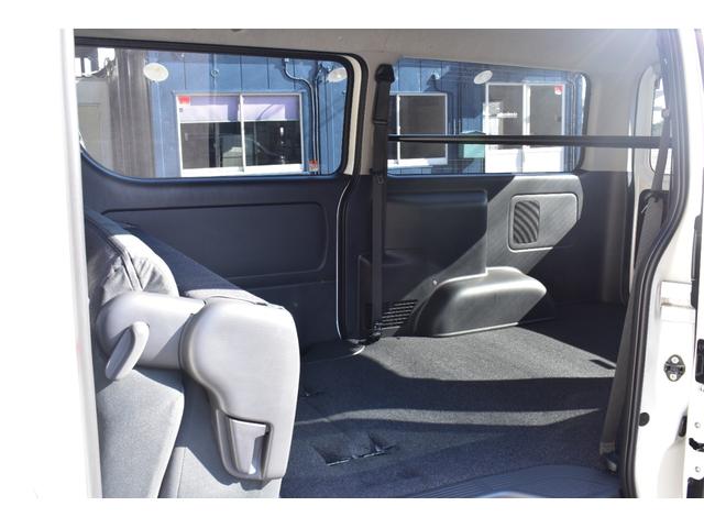 ハイエースバン スーパーGL 登録済未使用車/両側パワスラ/オプションAW/デジタルインナーミラー/寒冷地/トヨタセーフティセンス/プリクラ/LDA/オートハイビーム/イージークローザー/ETC/AC100V/リアヒーター/クーラ(46枚目)