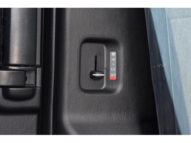 ハイエースバン スーパーGL 登録済未使用車/両側パワスラ/オプションAW/デジタルインナーミラー/寒冷地/トヨタセーフティセンス/プリクラ/LDA/オートハイビーム/イージークローザー/ETC/AC100V/リアヒーター/クーラ(48枚目)