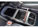 センターコンソールも収納力満載でございます♪