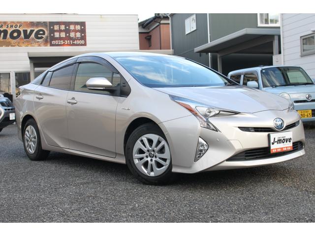 プリウス Ｓセーフティプラス　純正ナビ／ＣＤ／ＤＶＤ／ＳＤ／Ｂｌｕｅｔｏｏｔｈ／ＴＶ／バックカメラ／トヨタセーフティセンス／プリクラッシュセーフティ／レーダークルーズコントロール／レーンキープアシスト／ヘッドアップディスプレイ（5枚目）