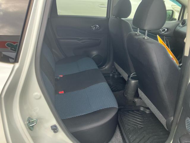 ノート 4WD ワンオーナー バックカメラ ナビ付 エンジンスターター 寒冷地仕様 保証付き1ヵ月1,000km スマートキーエンジン プッシュスタート(18枚目)